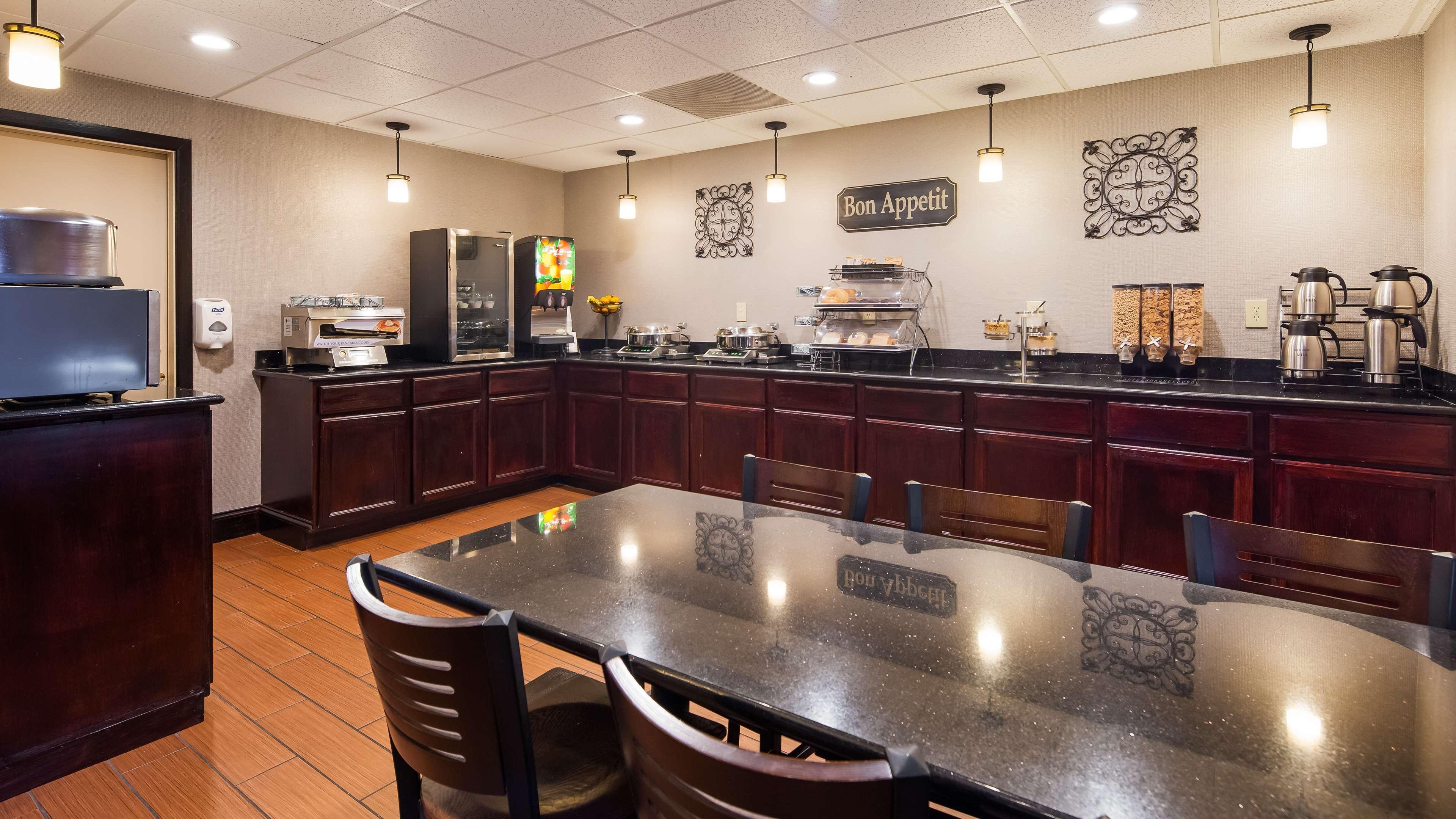 Best Western Plus Russellville Hotel & Suites Exterior foto