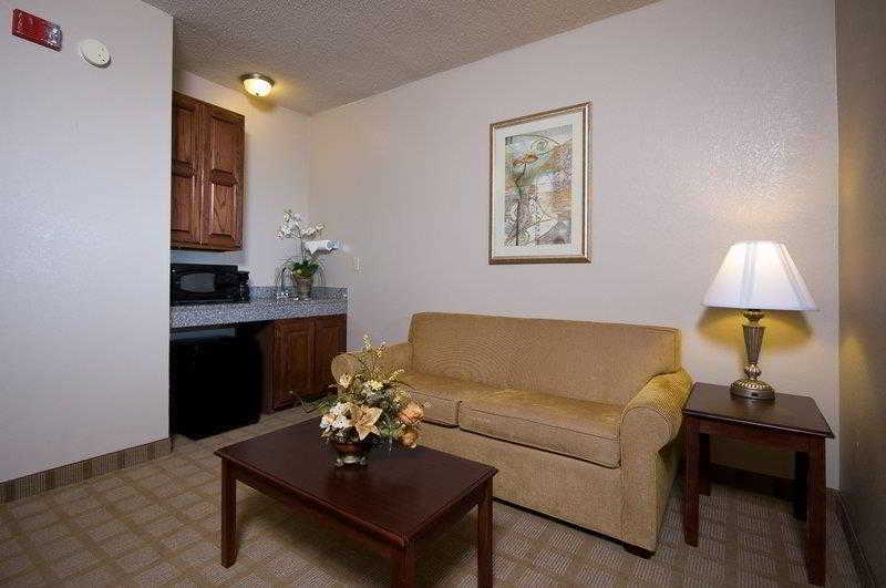 Best Western Plus Russellville Hotel & Suites Quarto foto